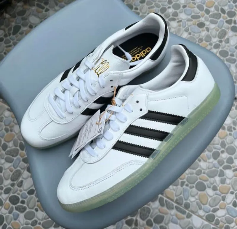Adidas Casual Casual shoe Pria white black photo 1