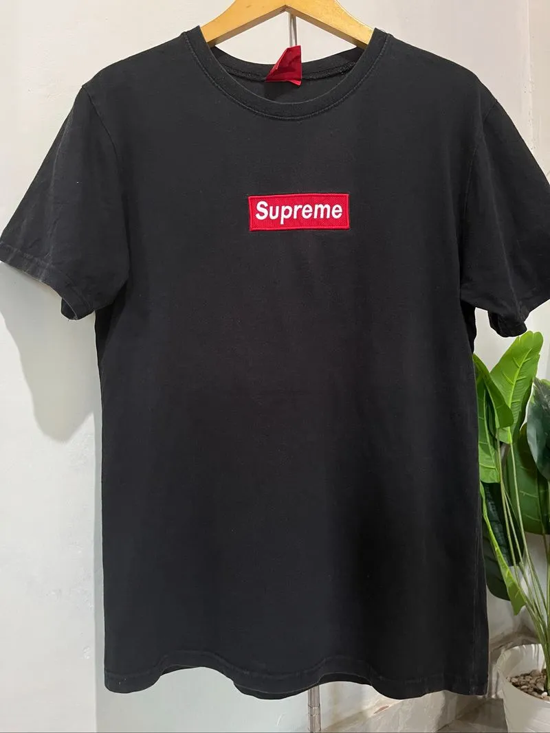 Supreme thsirt hitam photo 1