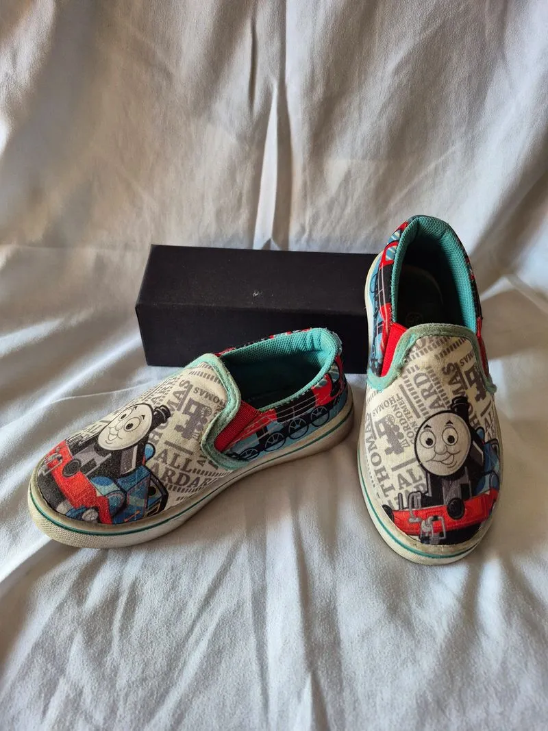 SEPATU anak motif thomas  photo 1