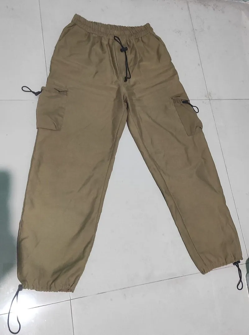 Celana cargo W&L model

terbaru Highwaist Korean style  photo 1