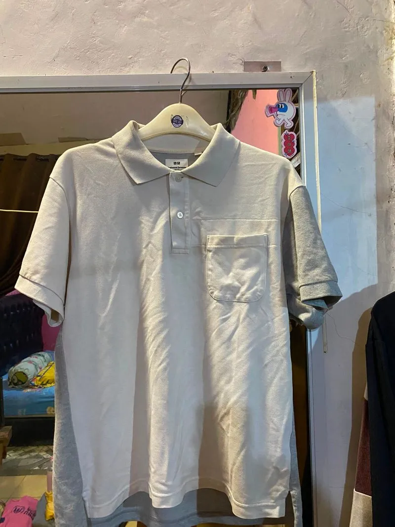 Uniqlo rare item siap di pake ke tempat kerja dan ke mall photo 1