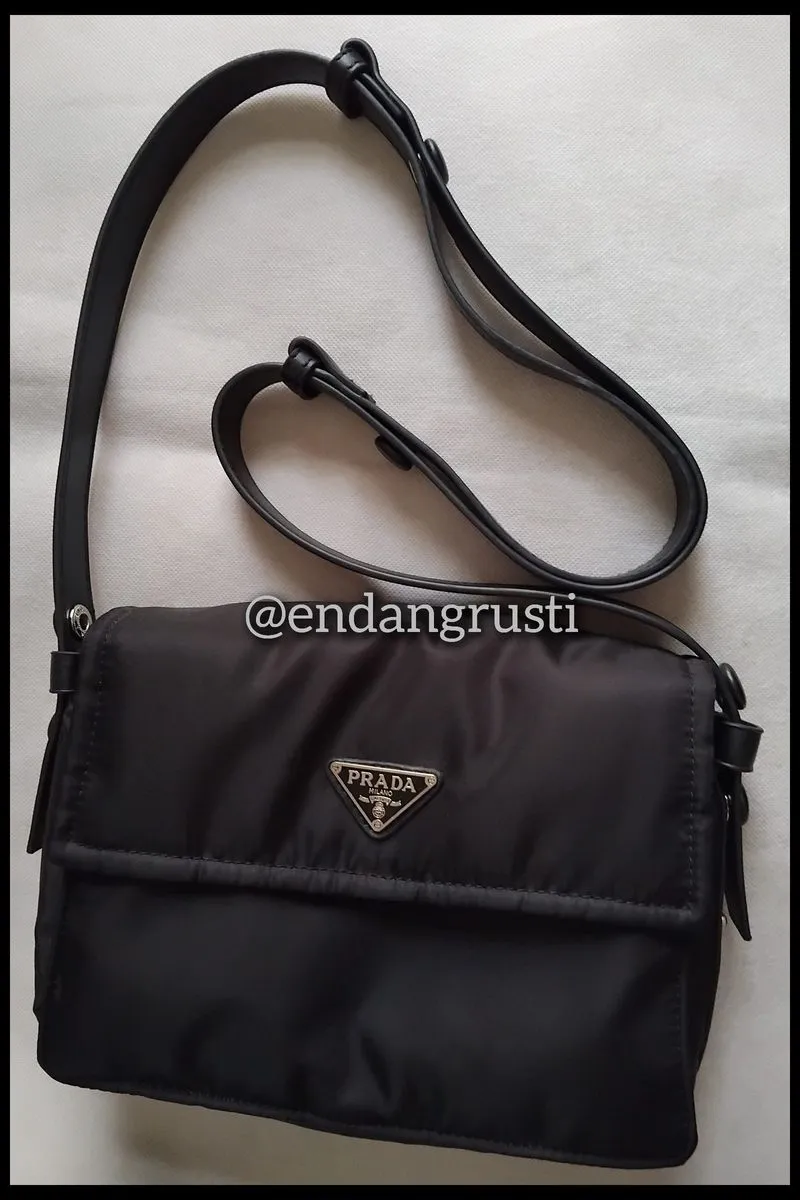 Tas selempang Prada Messenger Bag Premium Nylon  photo 1