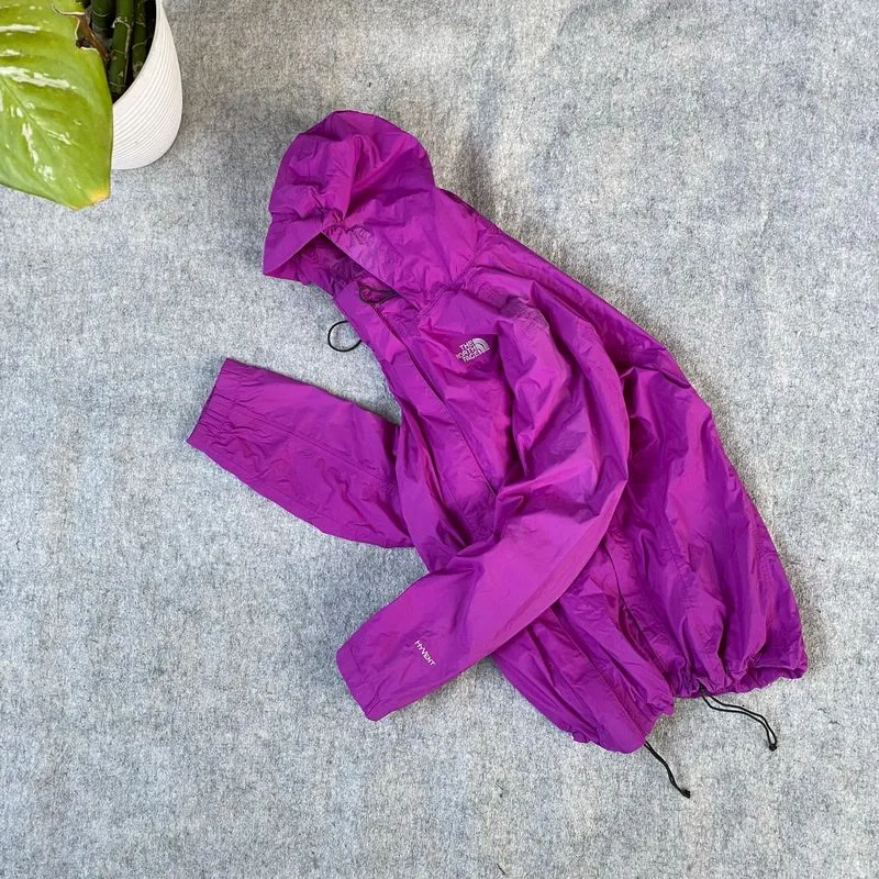 Outdoor jacket the North Face magenta super cakep banget photo 1