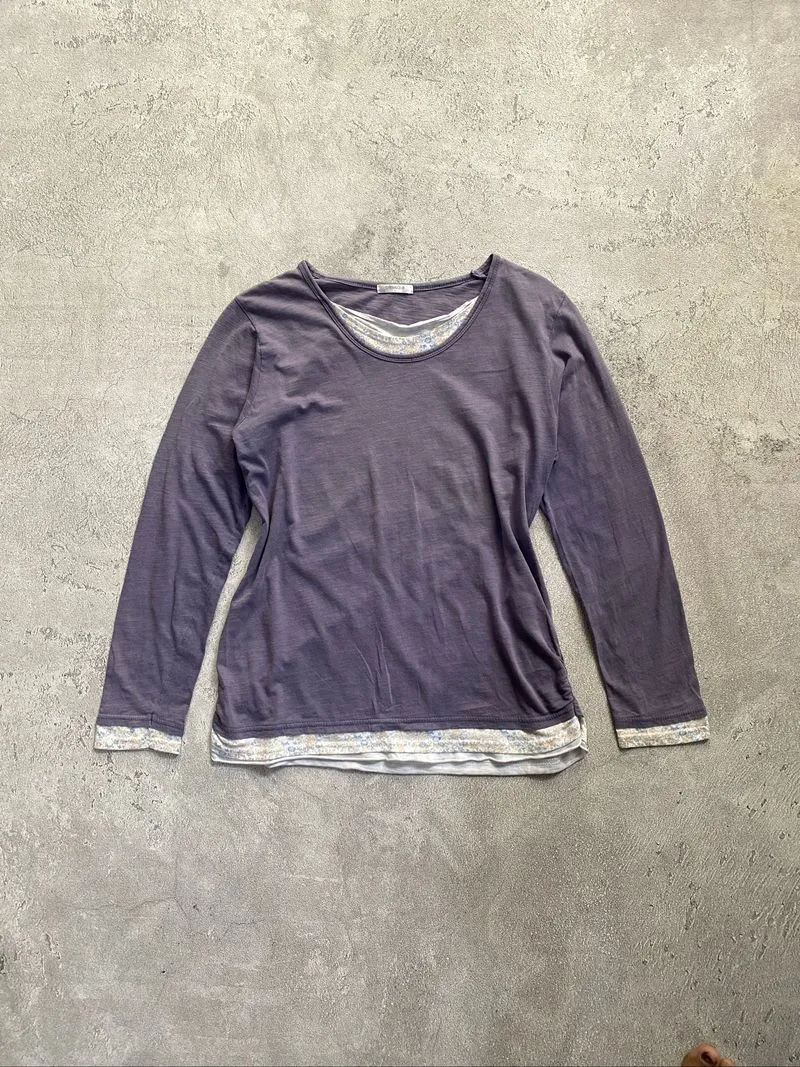 Y2K Henley Shirt Girl photo 1