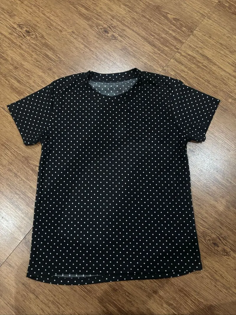 Polkadots shirt photo 1