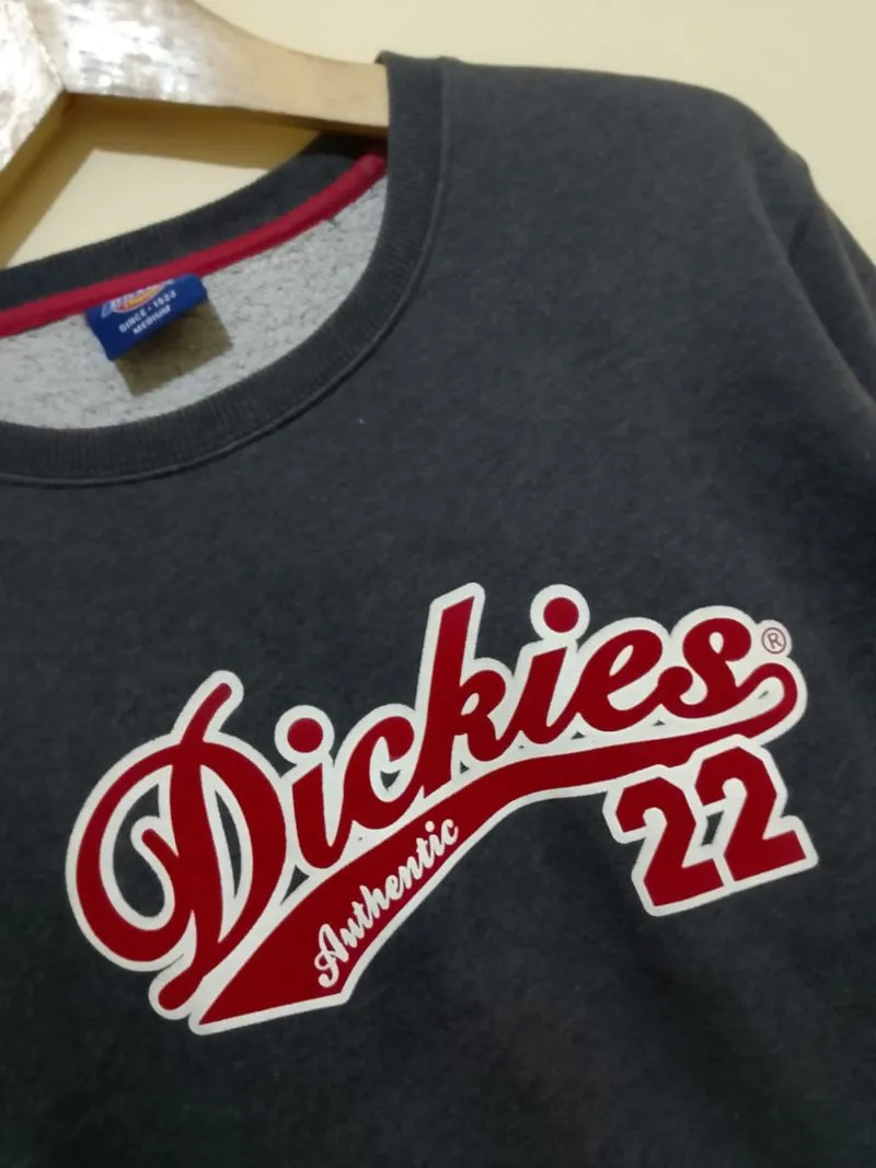 CREWNEWK DICKIES SIZE M photo 1