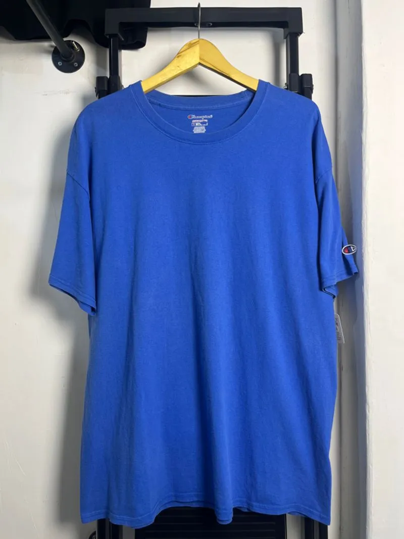 Tee Champion  photo 1