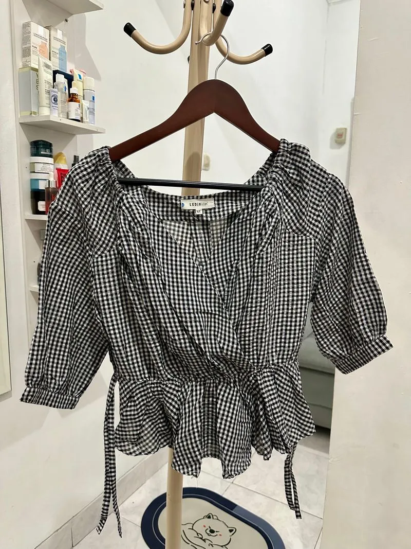 Casual Reworked Shirt Wanita white black photo 1