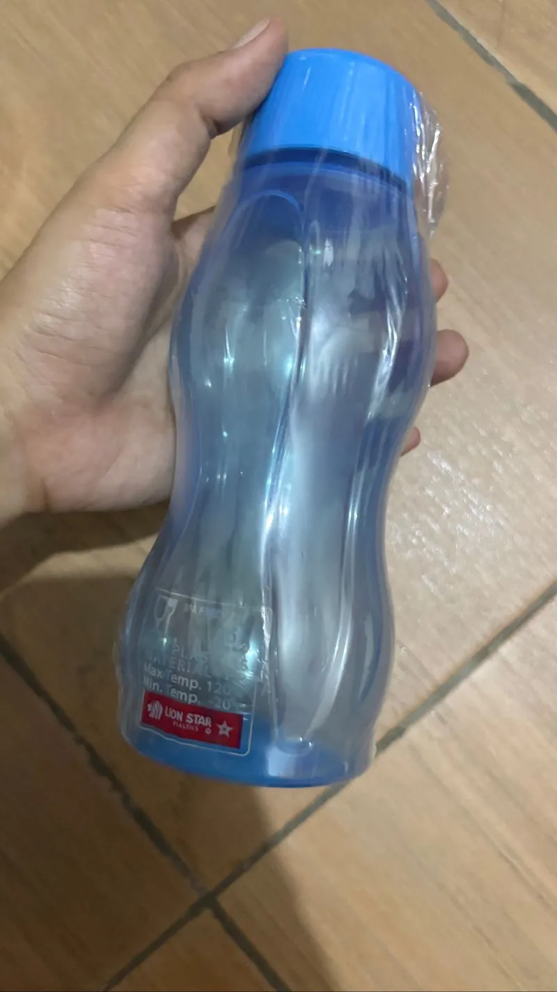 Tumbler dan tempat makan photo 1