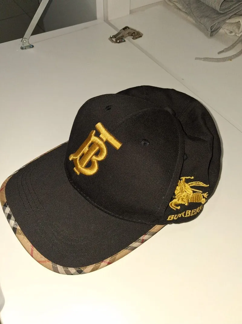 Burberry cap photo 1