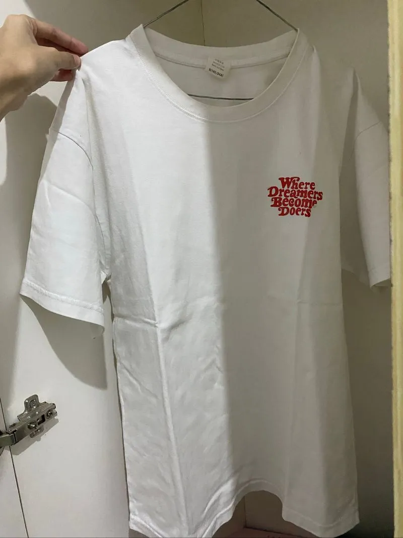 Kaos Putih photo 1