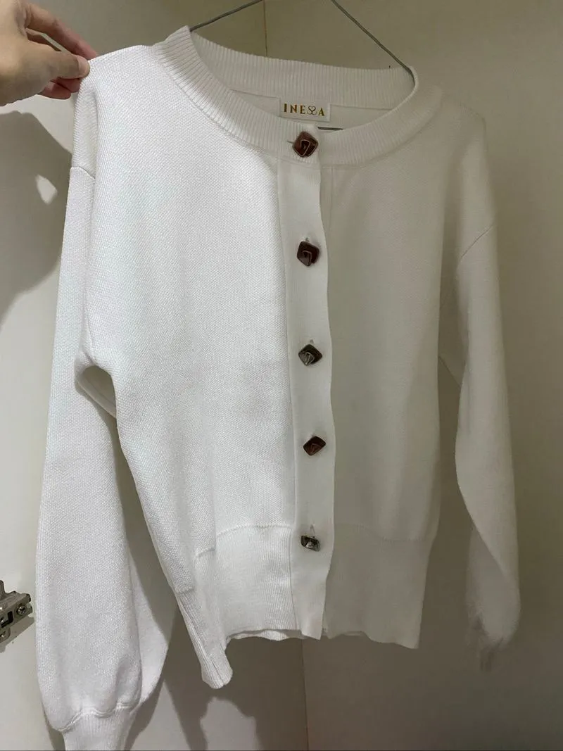 Cardigan Putih Inessa photo 1