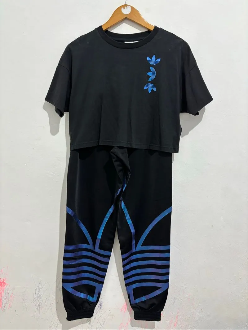 One set adidas  photo 1