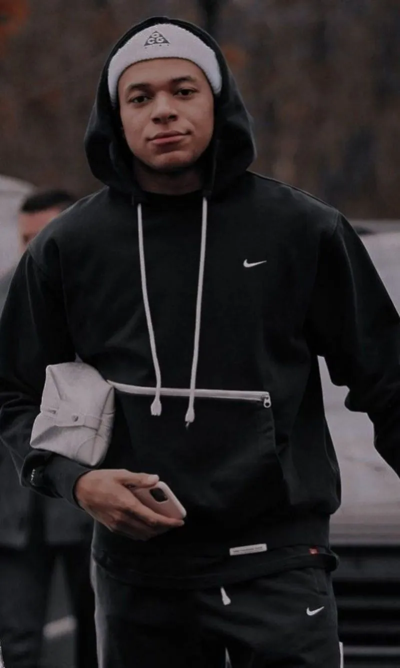 Nike Standard Issue Dri-Fit Hoodie photo 1