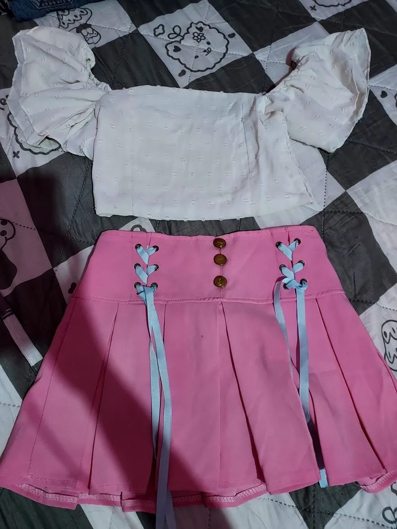 Crop top sabrina dan rok rempel korea photo 1