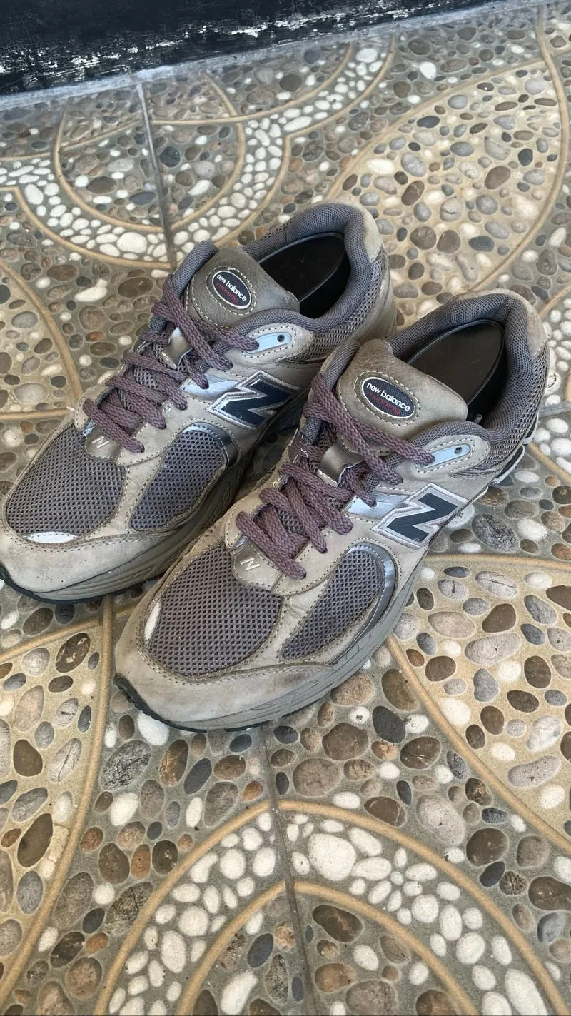 New balance 2002R light grey photo 1