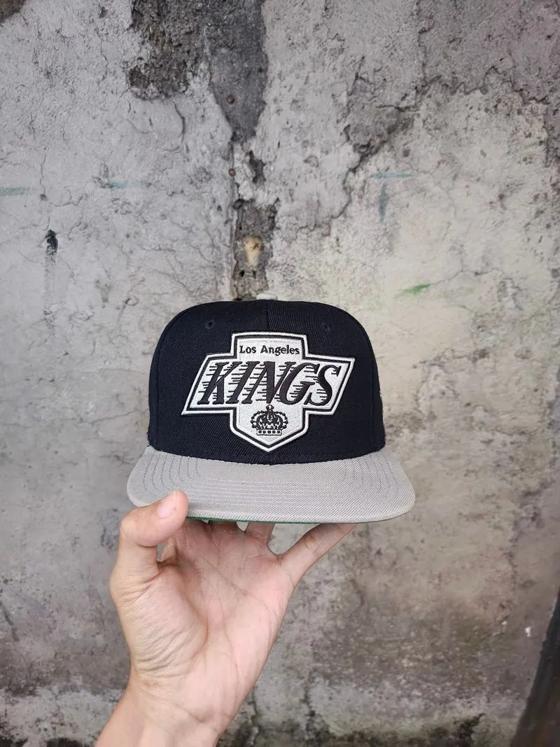 Snapback KINGS NHL Mitchell And Ness photo 1