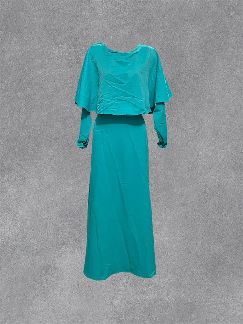 long dress  photo 1