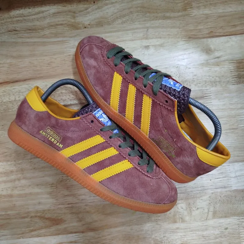 Adidas Casual Sneakers Pria burgundy yellow photo 1
