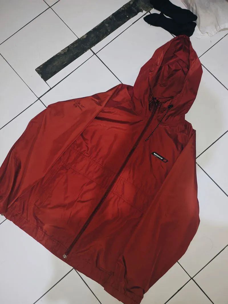 VANS Vintage Windbreaker Pria red photo 1