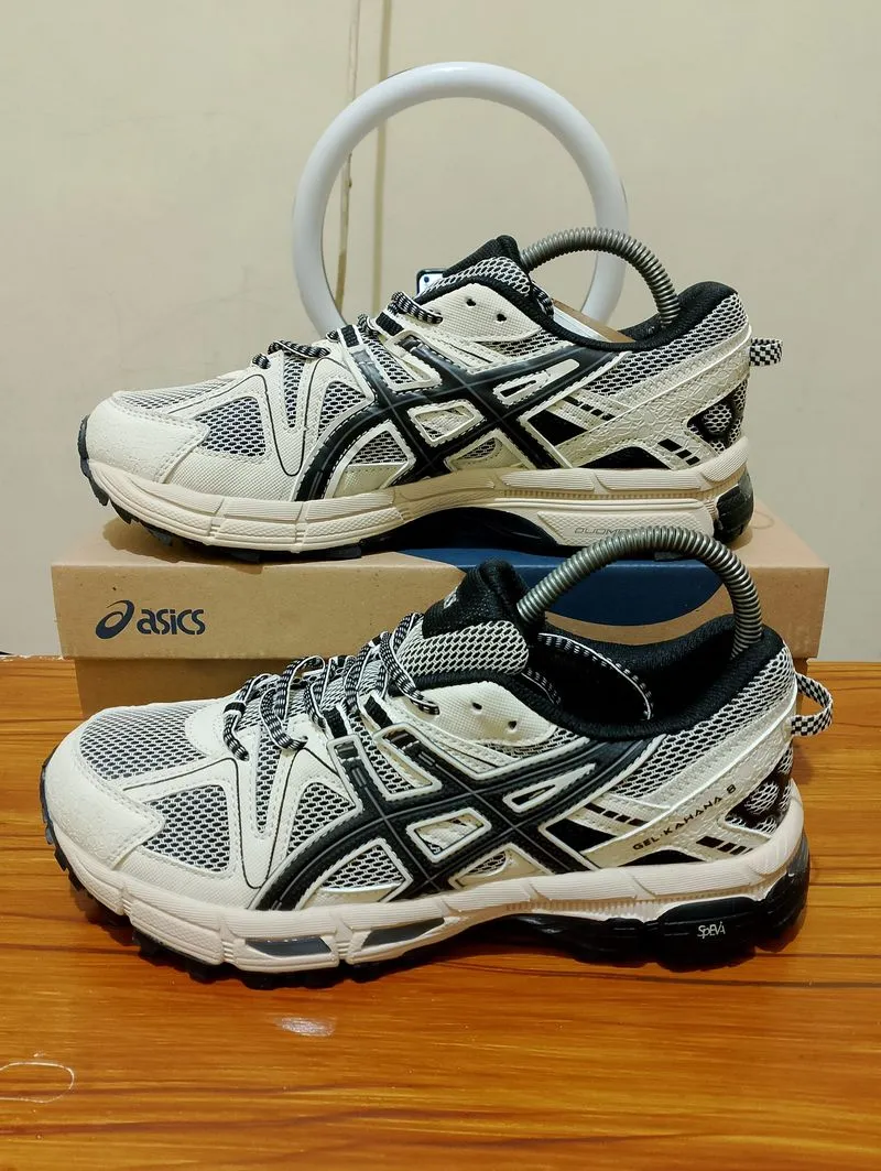 Sepatu outdoor asics gel kahana 8  photo 1
