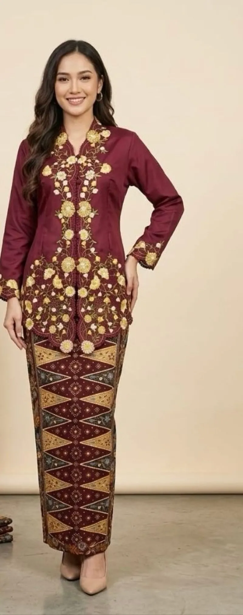Kebaya encim modern batik 1 set photo 1