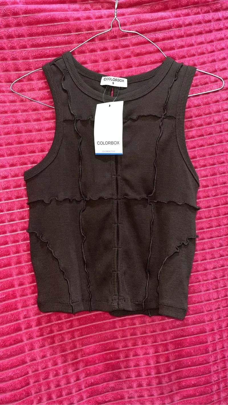 tank top photo 1
