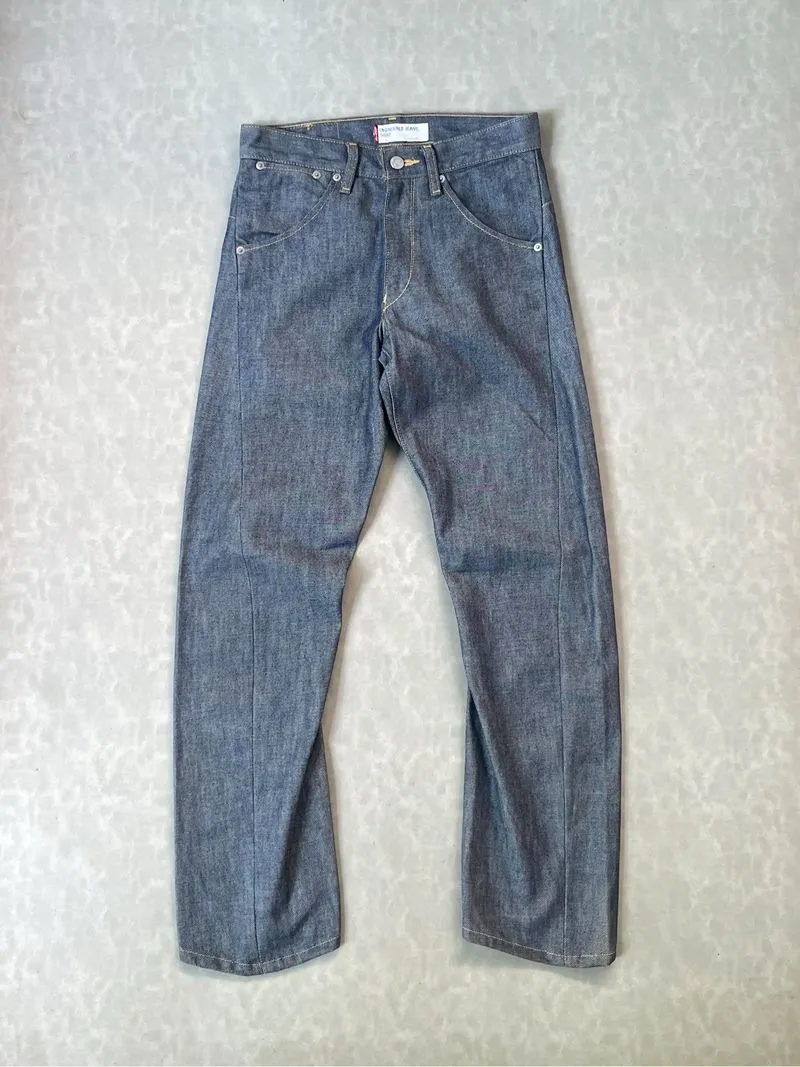 2000s Levi’s Engineered Twisted Raw Jeans Tight photo 1