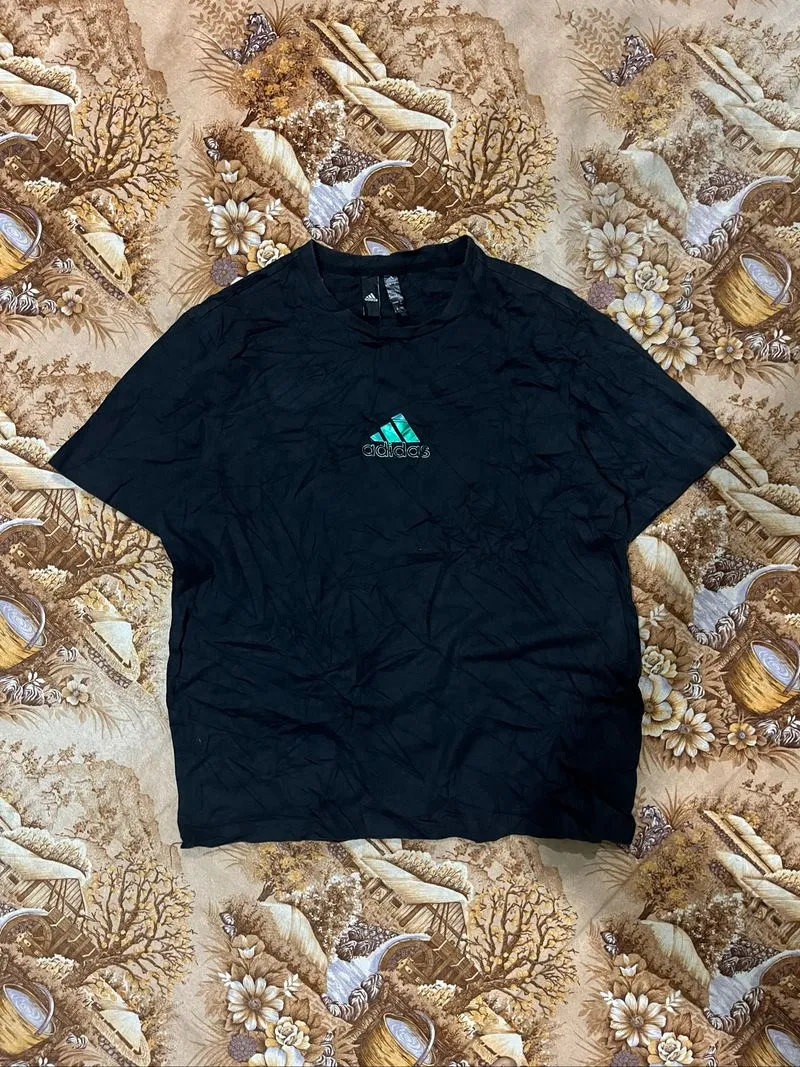 Adidas photo 1