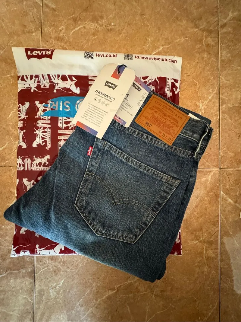 Levi’s 501 Reguler Fit photo 1