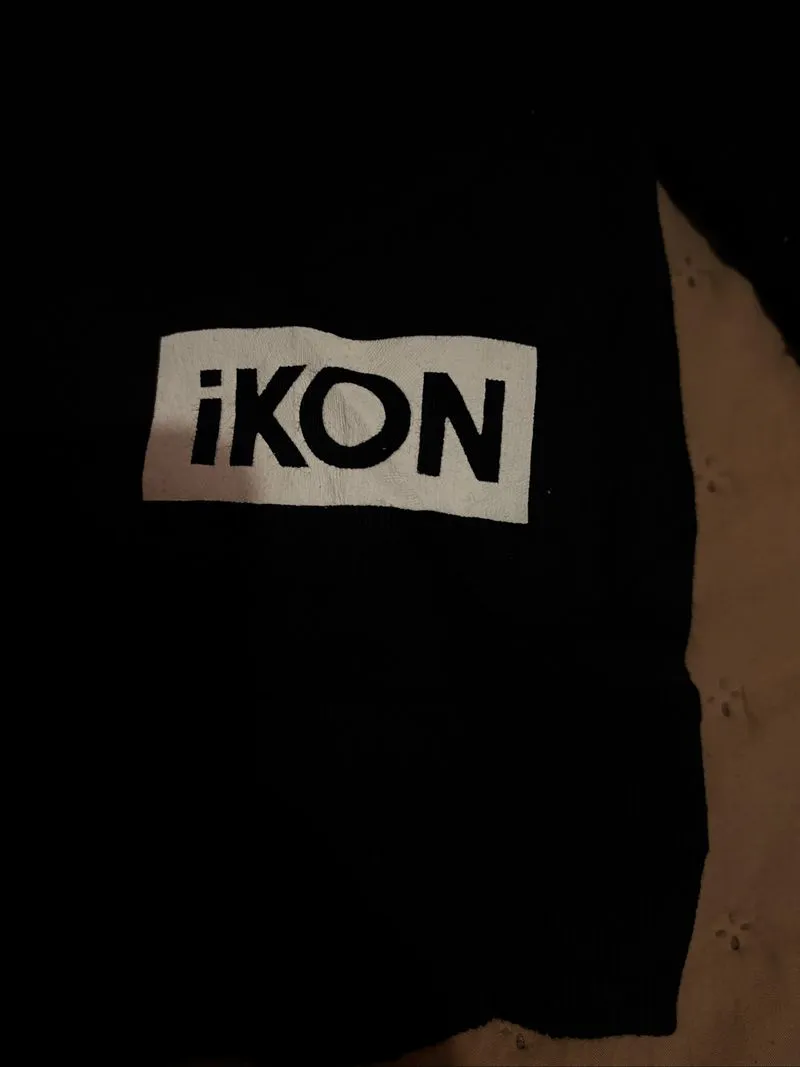 iKON Official Hoodie photo 1