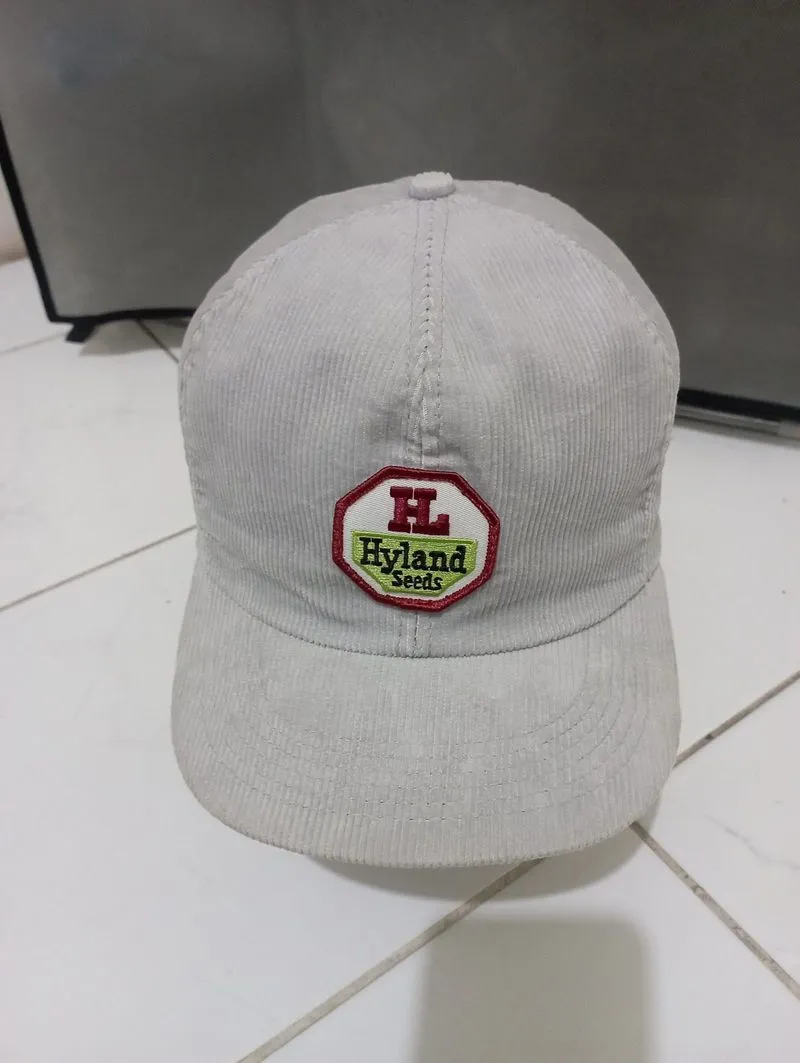 Topi corduroy  photo 1