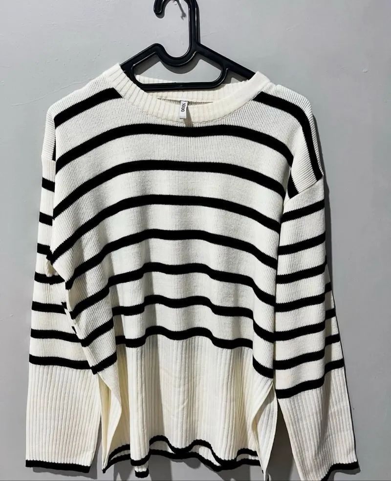 Stripe Knit  photo 1