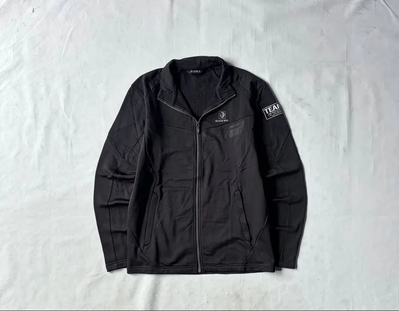 Tracktop Black Yak photo 1