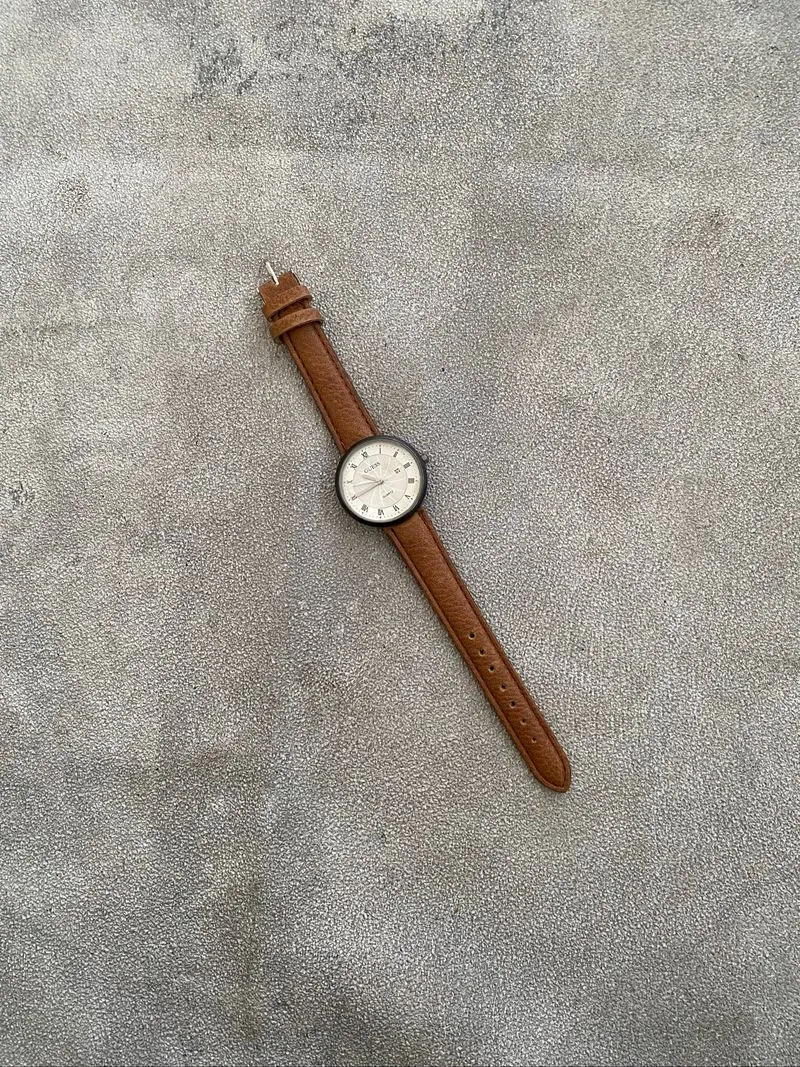 Guess Roman Numeral Date Quartz Leather Watch Brown photo 1