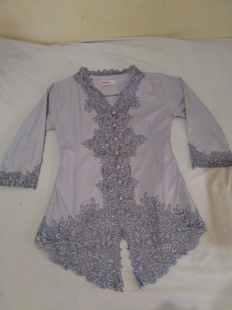 Kebaya encim abu photo 1