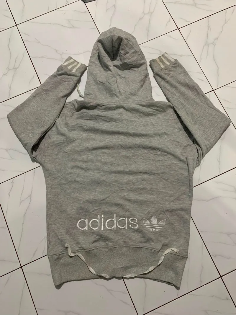 Hodie adidas big logo belakang photo 1