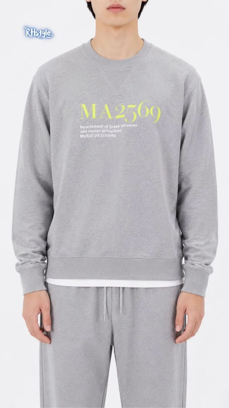 Crewneck UT x Louvre x petter photo 1