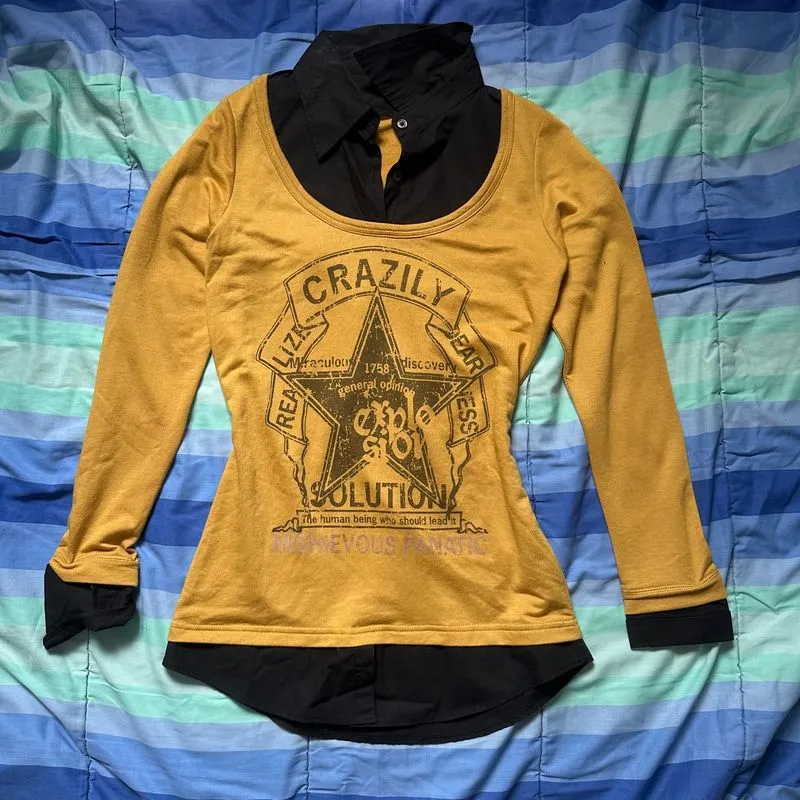 Y2K Layered Star Graphic Longsleeve photo 1