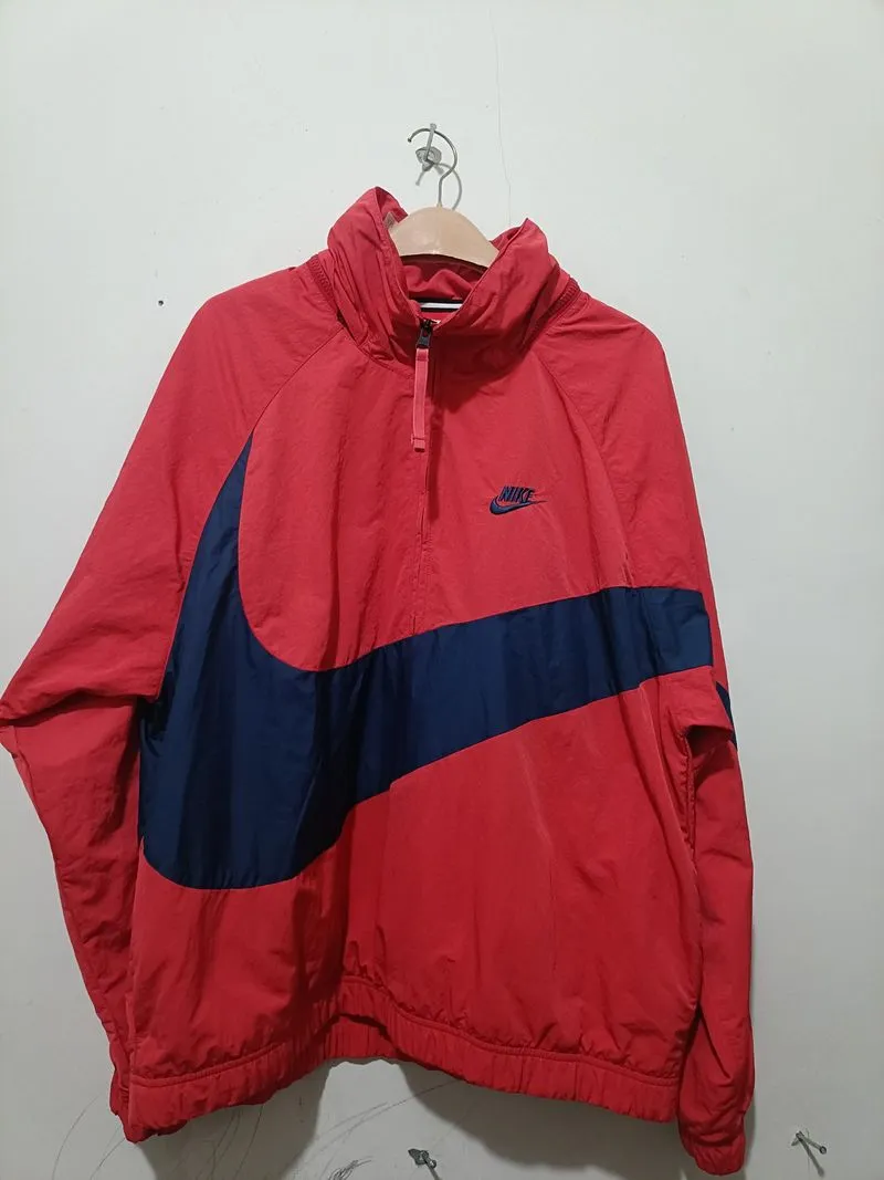 Wind breaker Nike Big Swoosh  photo 1