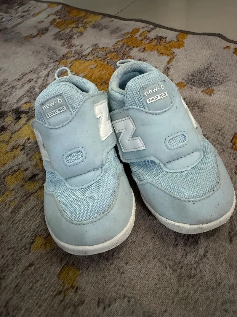New balance, baru dipake 2-3x photo 1