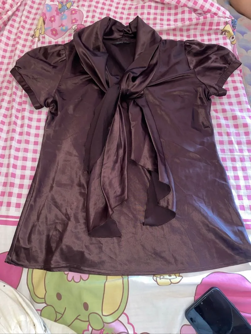 Blouse satin wanita photo 1
