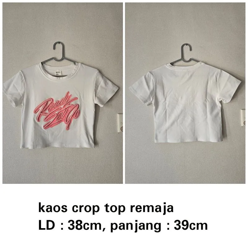PRELOVED - Kaos Crop Top wanita photo 1