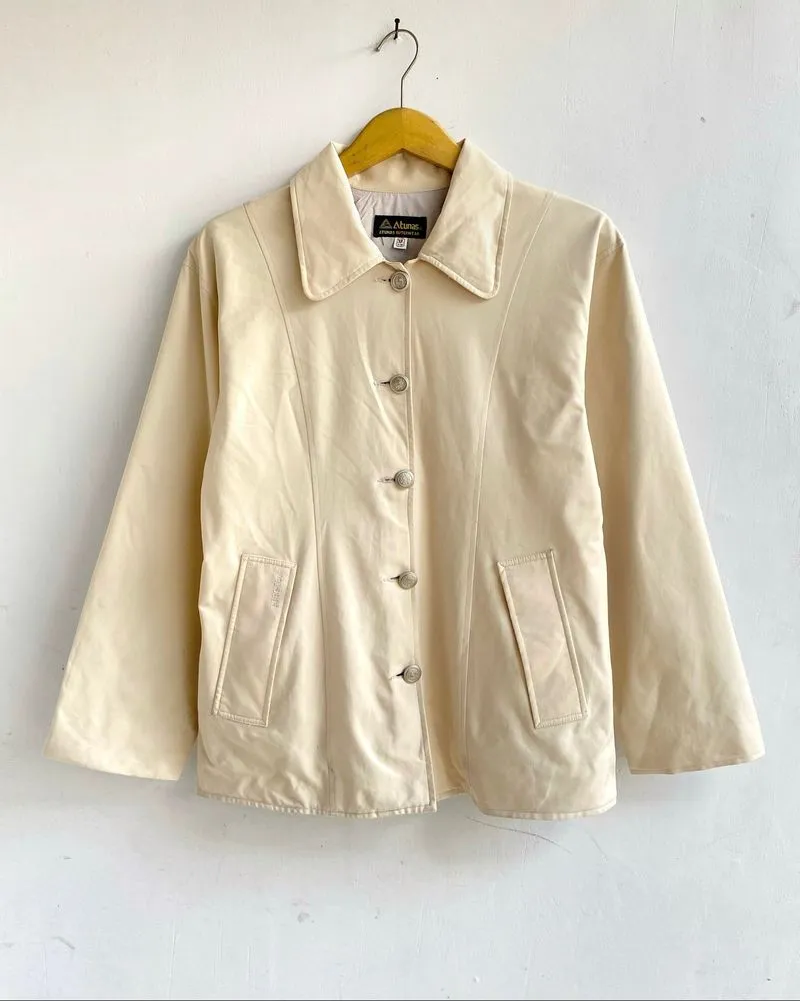 Gore Tex Atunas Minimalist Beige Parka Jacket Casual photo 1