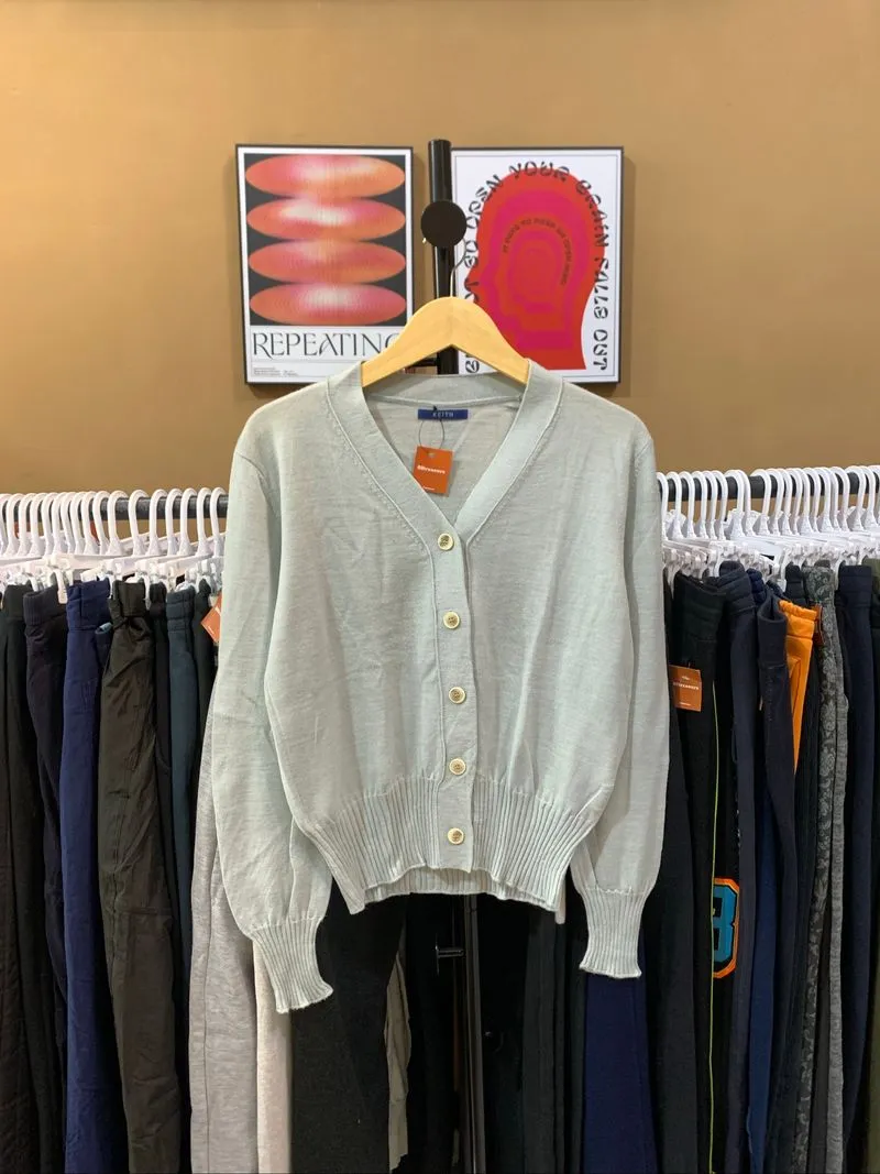 Cardigan photo 1