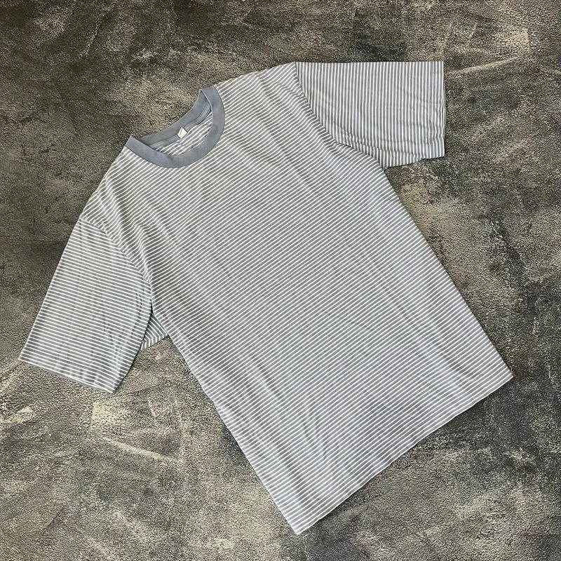 Kaos Uniqlo Strepe Original photo 1