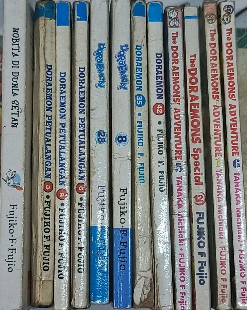Komik Doraemon Bekas photo 1