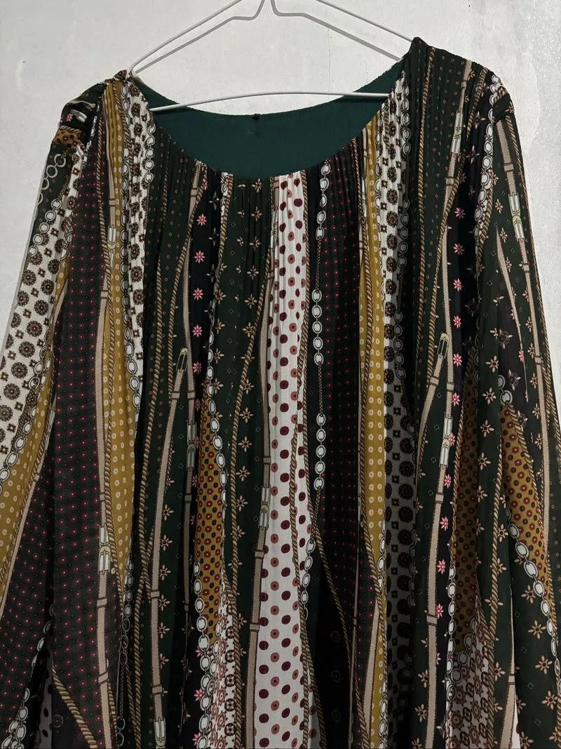 Dress Motif  photo 1