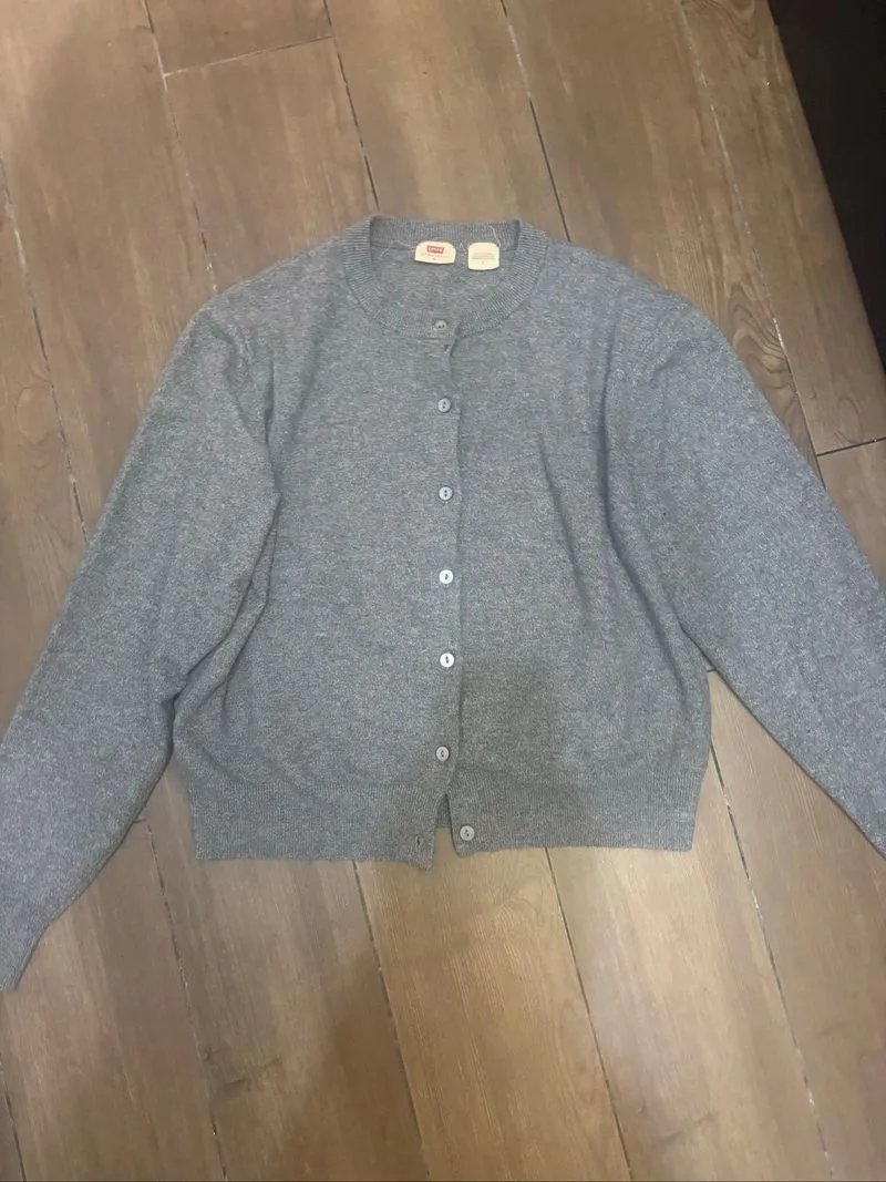 Levis longsleeve cardigan photo 1