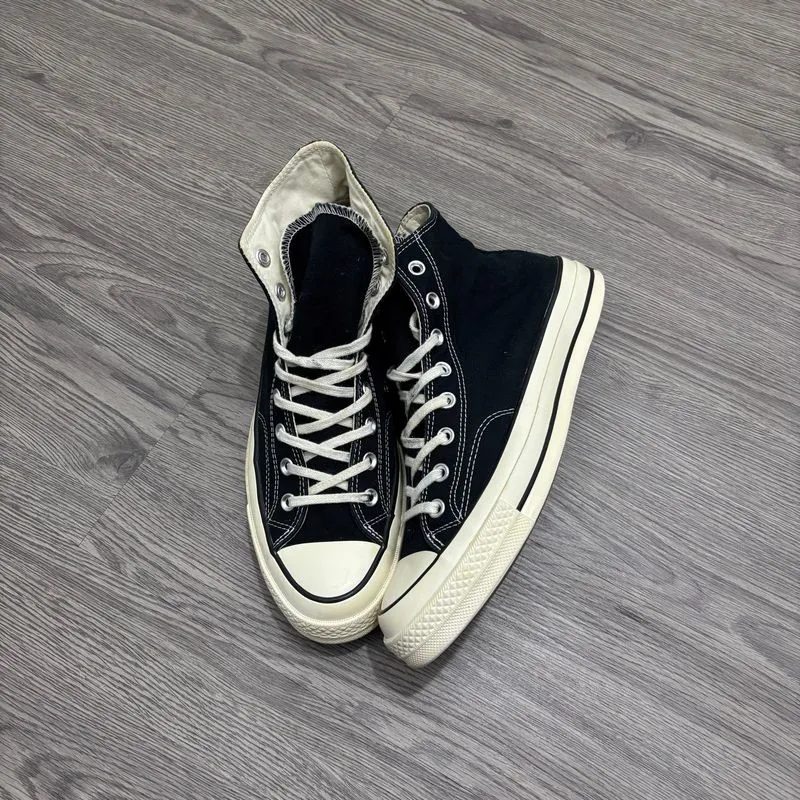 Sepatu Converse 70s high bw photo 1